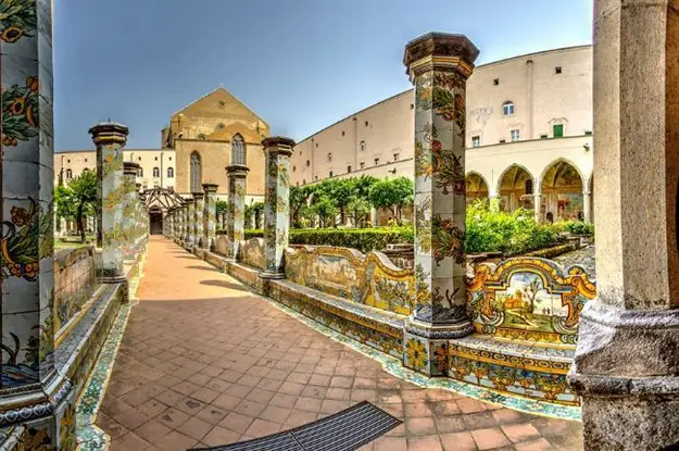 Chiostro di Santa Chiara